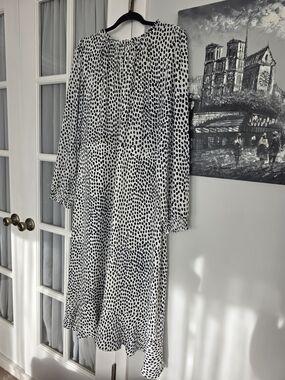 Long Sleeve Ruffle Midi Dress